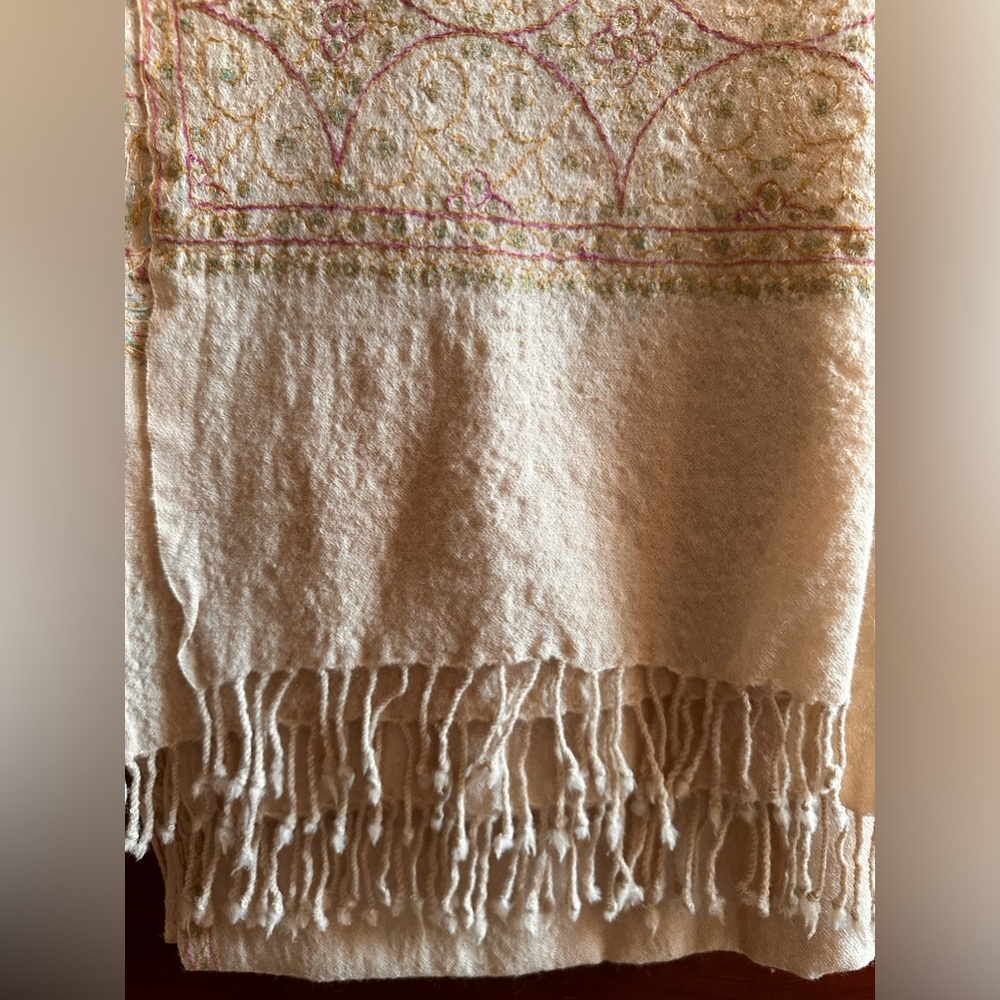 LADIES Handmade Embroidered Vintage Middle Eastern Pashmina Wool Scarf